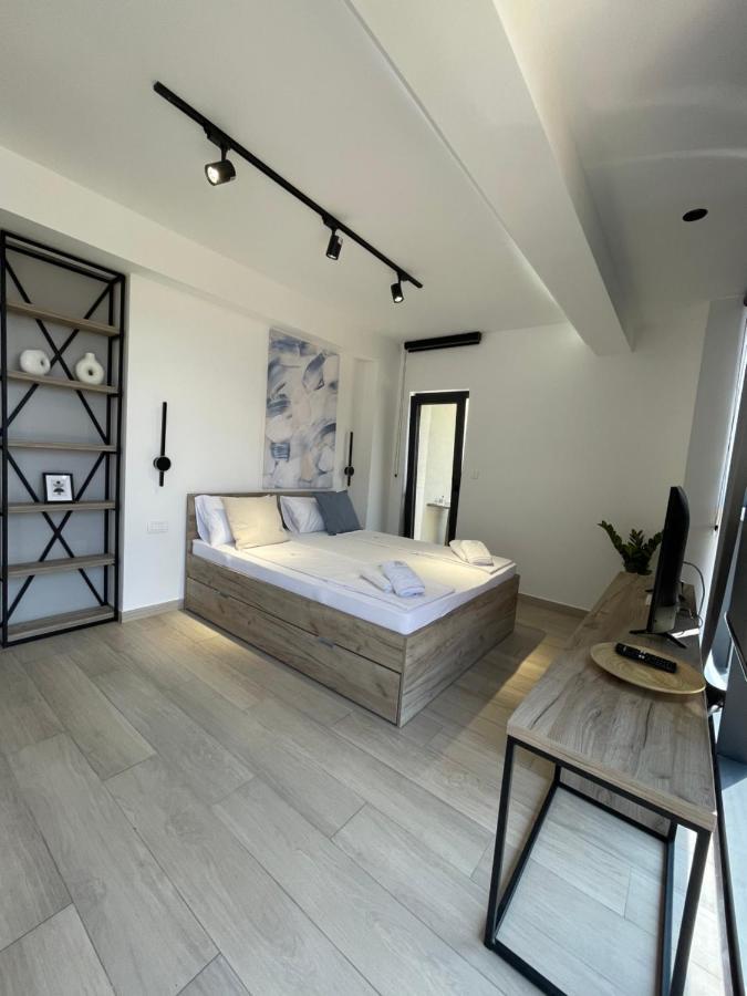 Dora Family Apartments Будва Екстер'єр фото