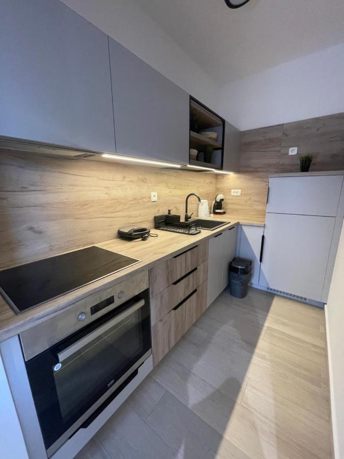 Dora Family Apartments Будва Екстер'єр фото
