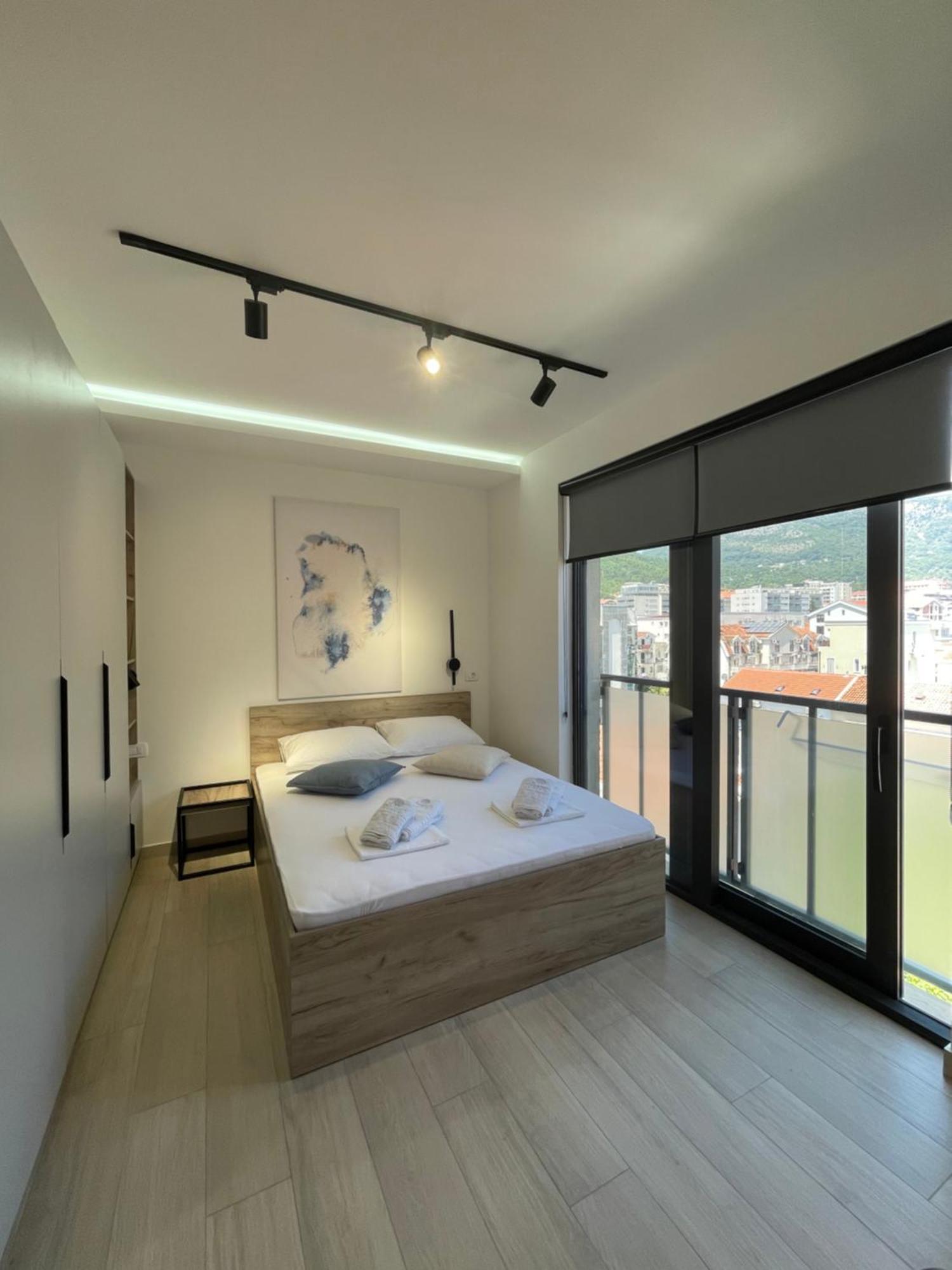 Dora Family Apartments Будва Екстер'єр фото